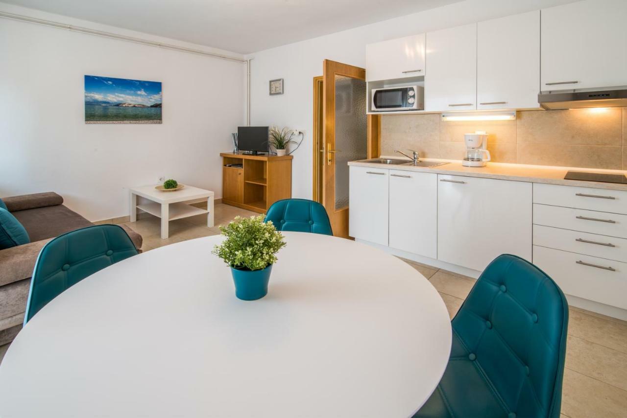 Apartments Marija & Anton 马林斯卡 外观 照片